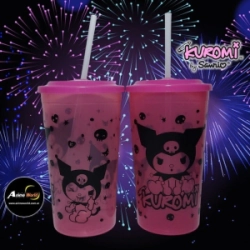 VASO ALTO CON TAPA Y SORBETE KUROMI #1 (16CM APROX) (V0044)