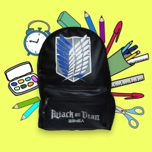 MOCHILA ECOCUERO ATTACK ON TITAN #1 (40x50x13CM APROX) (M0042)
