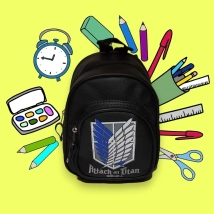 MOCHILA MINI ATTACK ON TITAN #1 ECOCUERO (18x22x13CM APROX) (M0049)