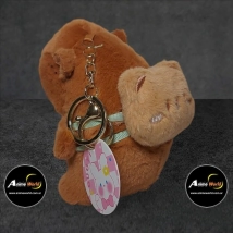 PELUCHE LLAVERO PREMIUM - CARPINCHO-CAPIBARA CON MOCHILA #4 (13CM APROX) (P1345)