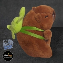 PELUCHE LLAVERO PREMIUM - CARPINCHO-CAPIBARA CON MOCHILA #5 (13CM APROX) (P1346)