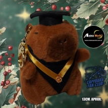 PELUCHE LLAVERO PREMIUM - CARPINCHO-CAPIBARA GRADUADO #1 (13CM APROX) (P1457)