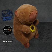 PELUCHE CARPINCHO-CAPIBARA CON ACCESORIO EN SUS MANOS #6 (23CM APROX) (P1542)