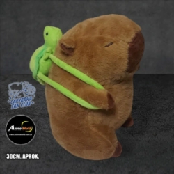 PELUCHE CARPINCHO-CAPIBARA CON MOCHILA TORTUGA #2 (30CM APROX) (P1556)
